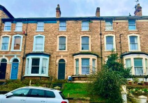 Property for Auction in London