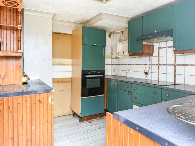 Property for Auction in London - 48 The Drive, Totton, Southampton, Hampshire