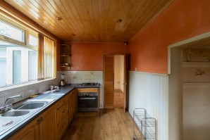 Property for Auction in London