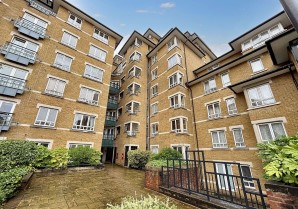Property for Auction in London