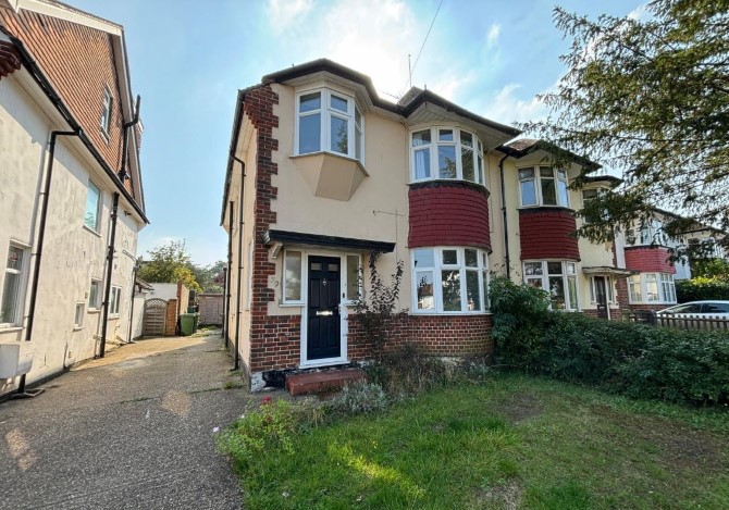 Property for Auction in London - 30 Craddocks Avenue, Ashtead, Surrey