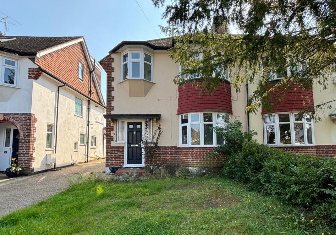 Property for Auction in London - 30 Craddocks Avenue, Ashtead, Surrey