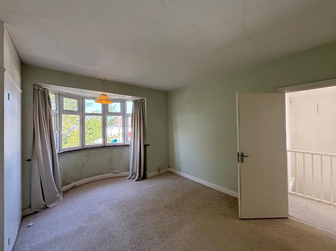 Property for Auction in London - 30 Craddocks Avenue, Ashtead, Surrey