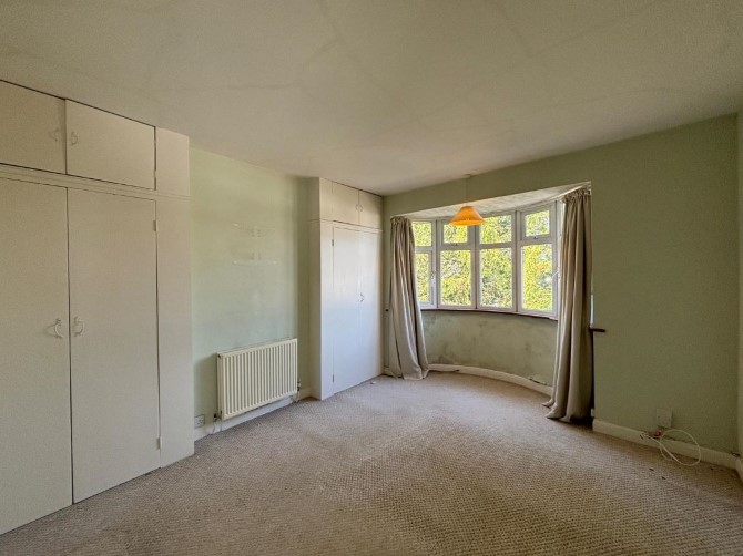 Property for Auction in London - 30 Craddocks Avenue, Ashtead, Surrey