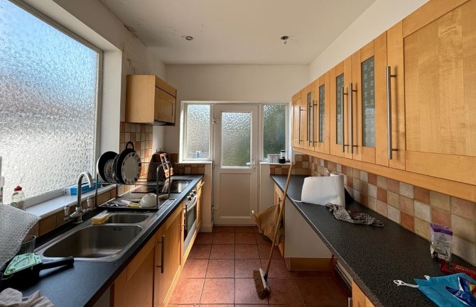 Property for Auction in London - 30 Craddocks Avenue, Ashtead, Surrey