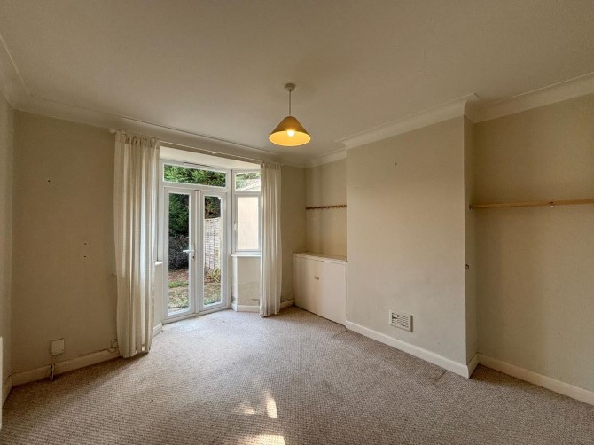 Property for Auction in London - 30 Craddocks Avenue, Ashtead, Surrey