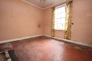 Property for Auction in London