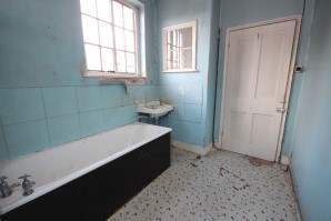 Property for Auction in London