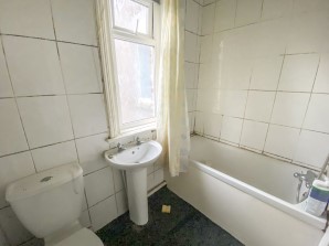 Property for Auction in London