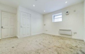 Property for Auction in London