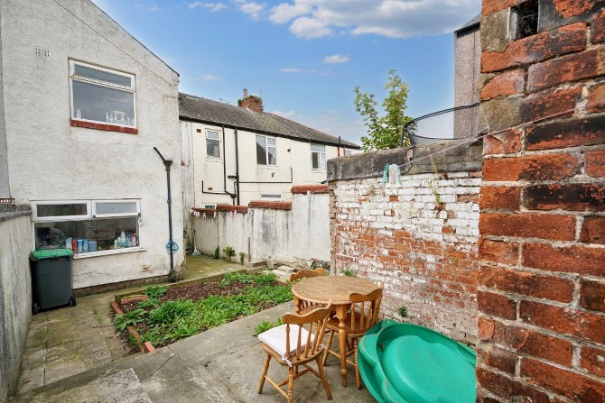 Property for Auction in London - 48 Queen Victoria Road, Blackpool, Lancashire