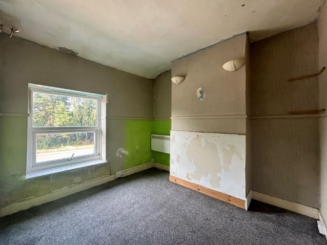 Property for Auction in London - 2 Upper Ruxley Cottages, Maidstone Road, Sidcup, Kent