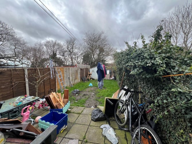 Property for Auction in London - 2 Upper Ruxley Cottages, Maidstone Road, Sidcup, Kent