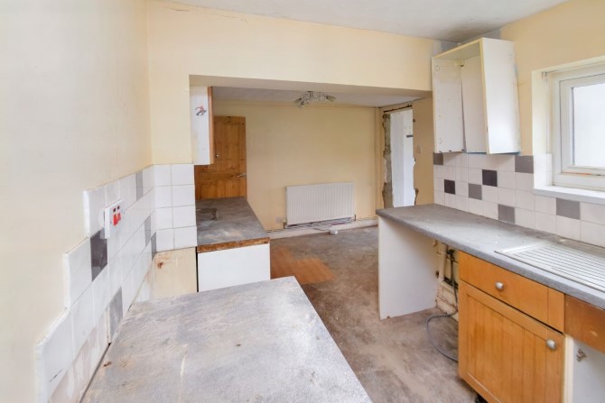Property for Auction in London - 68 Moor Street, Gloucester, Gloucestershire