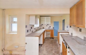Property for Auction in London - 68 Moor Street, Gloucester, Gloucestershire