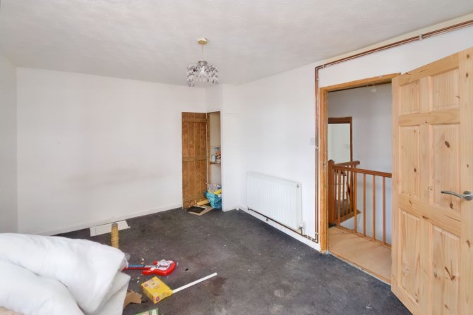 Property for Auction in London - 68 Moor Street, Gloucester, Gloucestershire