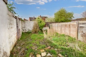 Property for Auction in London - 68 Moor Street, Gloucester, Gloucestershire