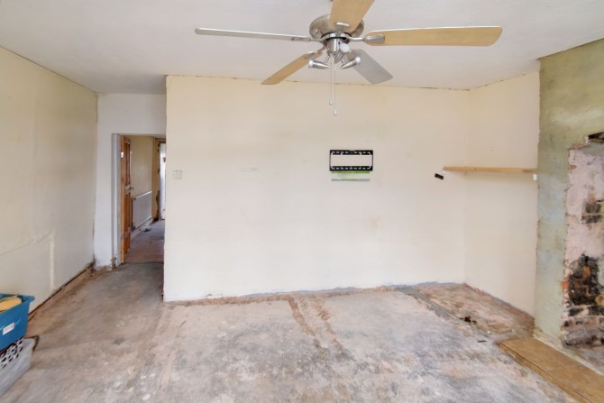 Property for Auction in London - 68 Moor Street, Gloucester, Gloucestershire