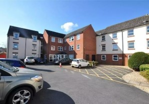 Property for Auction in London