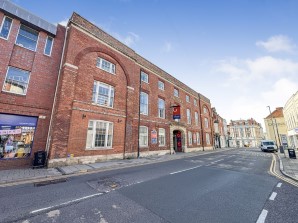 Property for Auction in London