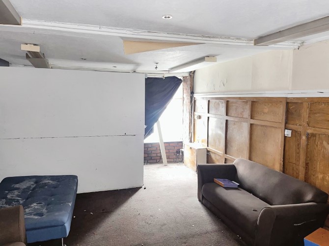 Property for Auction in London - 94 South End, Croydon, Surrey