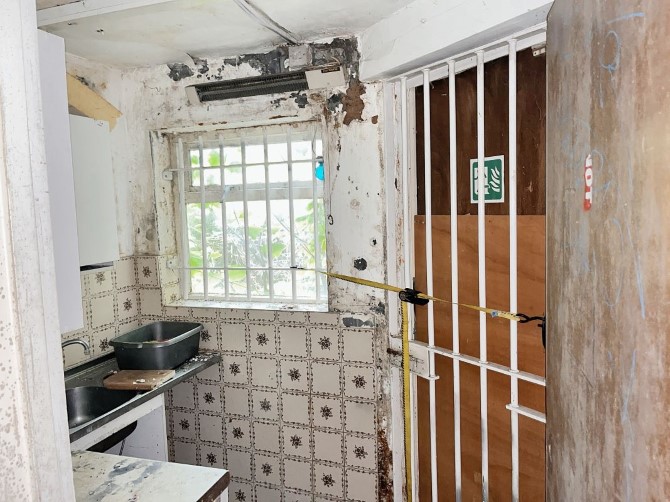 Property for Auction in London - 94 South End, Croydon, Surrey