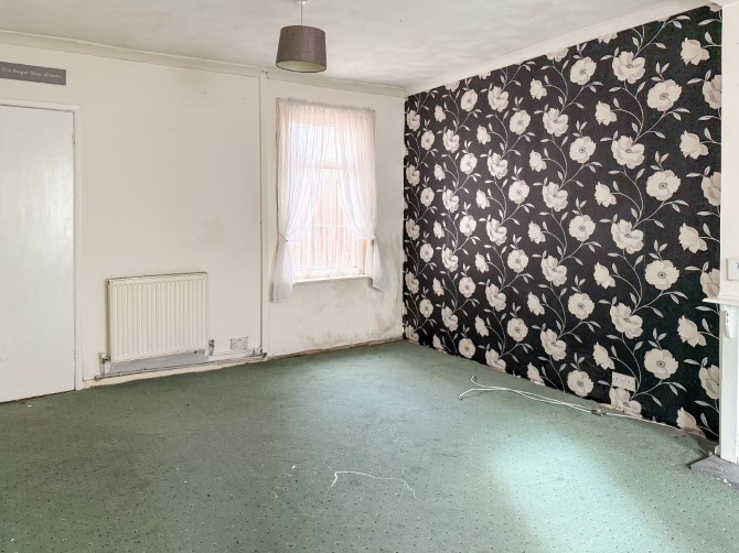 Property for Auction in London - 14 Durham Street, Gosport, Hampshire