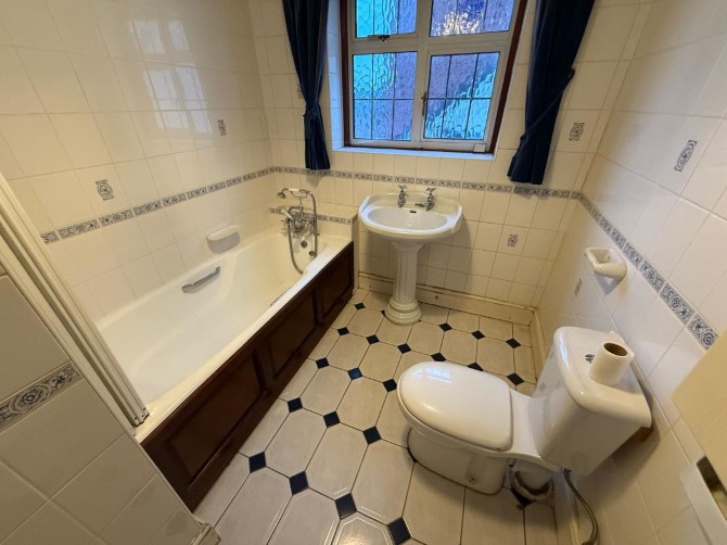 Property for Auction in London - 55 York Road, Northwood, Middlesex