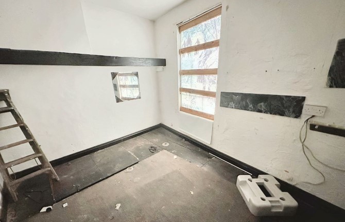 Property for Auction in London - 53 Horse Fair, Rugeley, Staffordshire