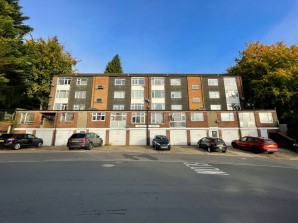 Property for Auction in London - 13 Meyrick Court, Meyrick Avenue, Luton, Bedfordshire