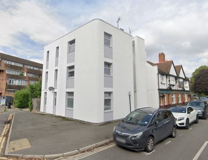 Property for Auction in London - 25A & 25B Clayponds Lane, Brentford, Hounslow