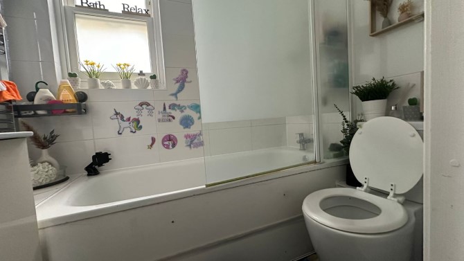 Property for Auction in London - 1D Hewison Street, Bow, London