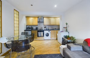 Property for Auction in London - Flat D, 391 Old Ford Road, Tower Hamlets, London
