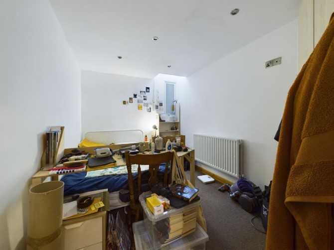 Property for Auction in London - Flat D, 391 Old Ford Road, Tower Hamlets, London