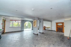 Property for Auction in London - The Jolly Anglers, Kennet Side, Reading, Berkshire