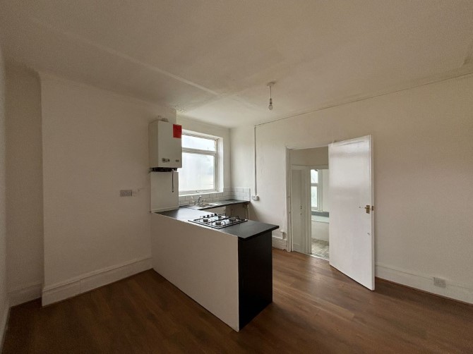 Property for Auction in London - 57B South Norwood Hill, South Norwood, London