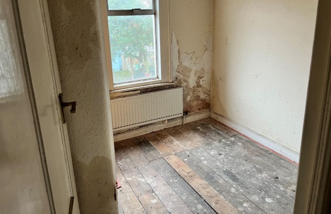 Property for Auction in London - 33 Neath Road, Bristol, Avon