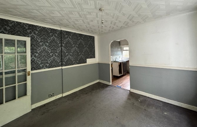 Property for Auction in London - Flat 1, 85 Avondale Road, South Croydon, Surrey