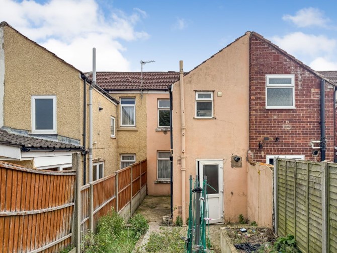 Property for Auction in London - 14 Durham Street, Gosport, Hampshire
