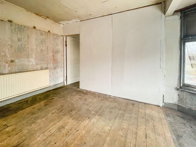 Property for Auction in London - 51 Murray Avenue, Northampton, Northamptonshire