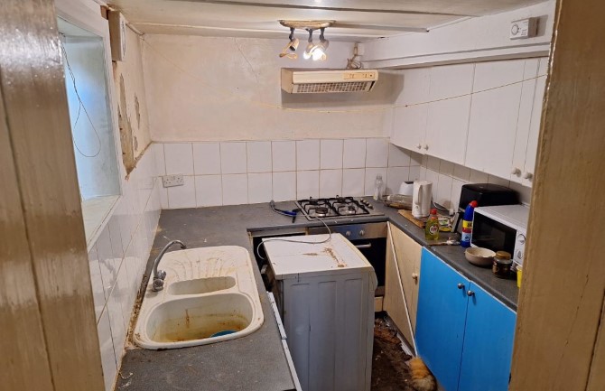 Property for Auction in London - 28 Church Street, Buttershaw, Bradford, West Yorkshire