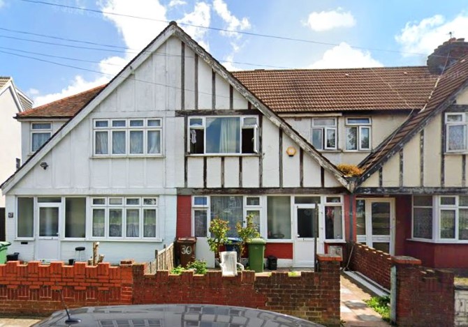Property for Auction in London - 30 Charlton Road, Harrow, Middlesex