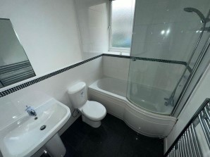 Property for Auction in London - Flat 23 Braemar, 12 Kersfield Road, Putney, London