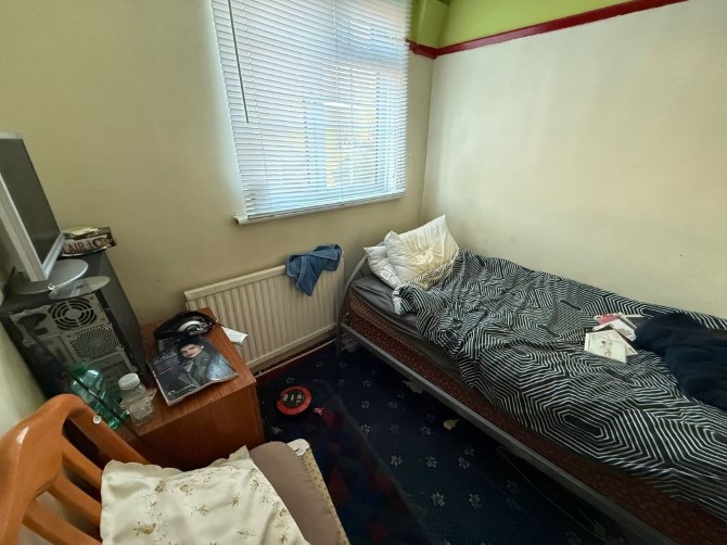 Property for Auction in London - 236 Belswains Lane, Hemel Hempstead, Hertfordshire