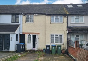 Property for Auction in London - 236 Belswains Lane, Hemel Hempstead, Hertfordshire