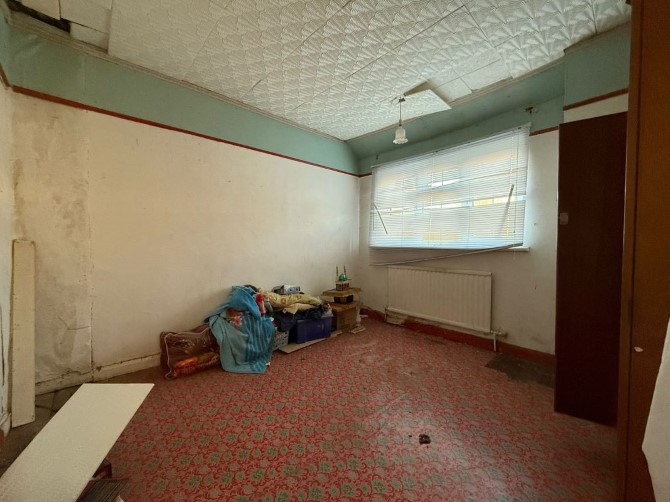 Property for Auction in London - 236 Belswains Lane, Hemel Hempstead, Hertfordshire