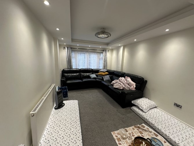 Property for Auction in London - 112 Grosvenor Avenue, Hayes, Middlesex