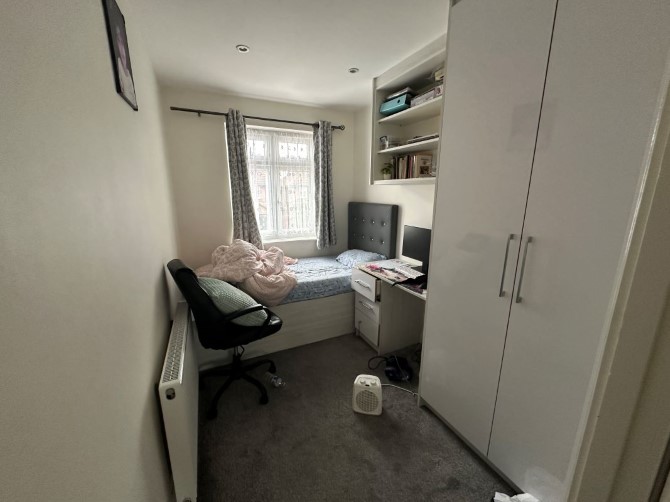 Property for Auction in London - 112 Grosvenor Avenue, Hayes, Middlesex