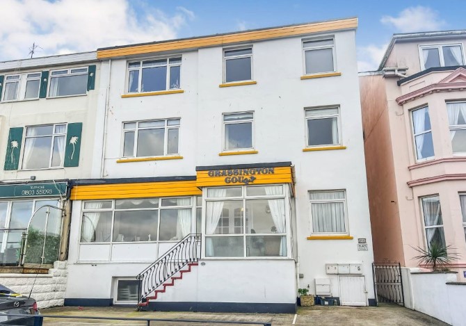 Property for Auction in London - Flat 2 Grassington Court, 28 Sands Road, Paignton, Devon