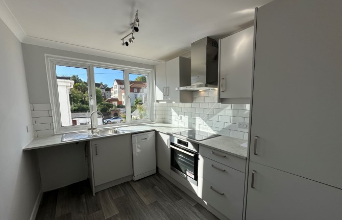 Property for Auction in London - Flat 2 Grassington Court, 28 Sands Road, Paignton, Devon